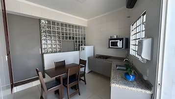 Asrama Umum Basic | Tempat makan