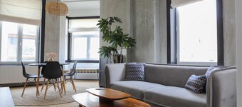 Kamiel -belle Epoque Apartment With Modern Comfort