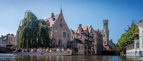 Apartment | 2 bedrooms, desk, Internet