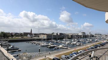 公寓 | 2 多间卧室、办公桌、高速上网