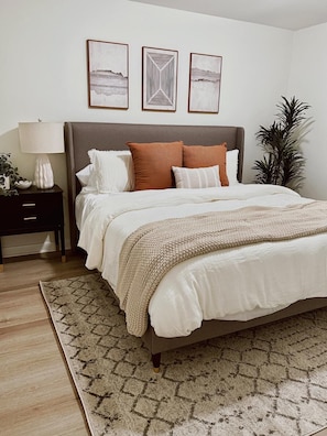 2 bedrooms, desk, iron/ironing board, free WiFi