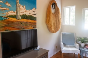 Smart TV, books