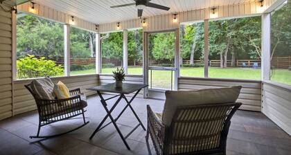 3BR Retreat w/ Firepit + Big Garden | Washer/Dryer