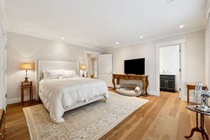 4 habitaciones, escritorio, wifi y ropa de cama 