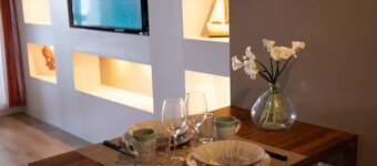 The Shores of Hawaiki