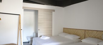 Airport Manini Lodge Studio 1