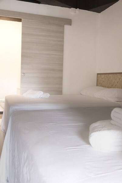 Airport Manini Lodge Studio 1