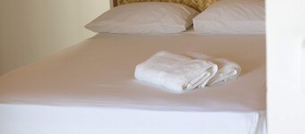 Airport Manini Lodge Studio 5