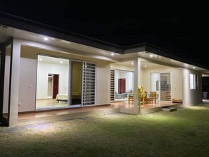 House | 3 bilik tidur 