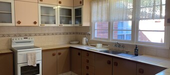 Comfortable house on Curzon St with room for the whole family