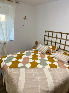 1 bedroom, iron/ironing board, free WiFi