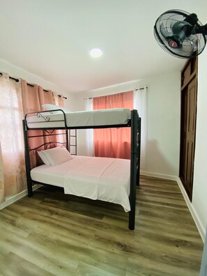 2 bedrooms, free WiFi, bed sheets