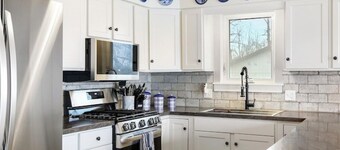 Blue Bungalow - Charming Lakefront Cottage in Canadian Lakes - Sleeps 8
