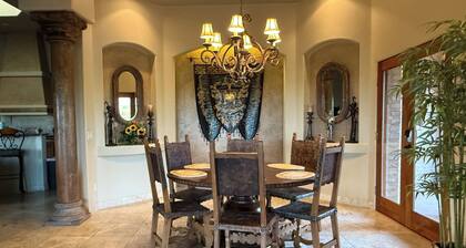 Mountains Everywhere +hot tub +bbq +firepit +games +western movies