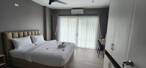 3 Schlafzimmer, Bügeleisen/Bügelbrett, Internetzugang, Bettwäsche
