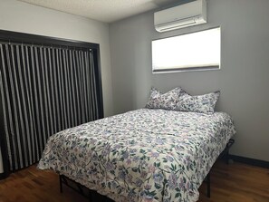Acesso à internet, roupa de cama