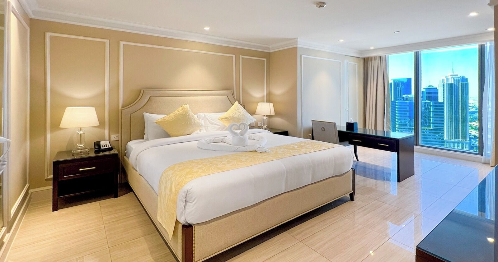 In-room safe, desk, laptop workspace, iron/ironing board