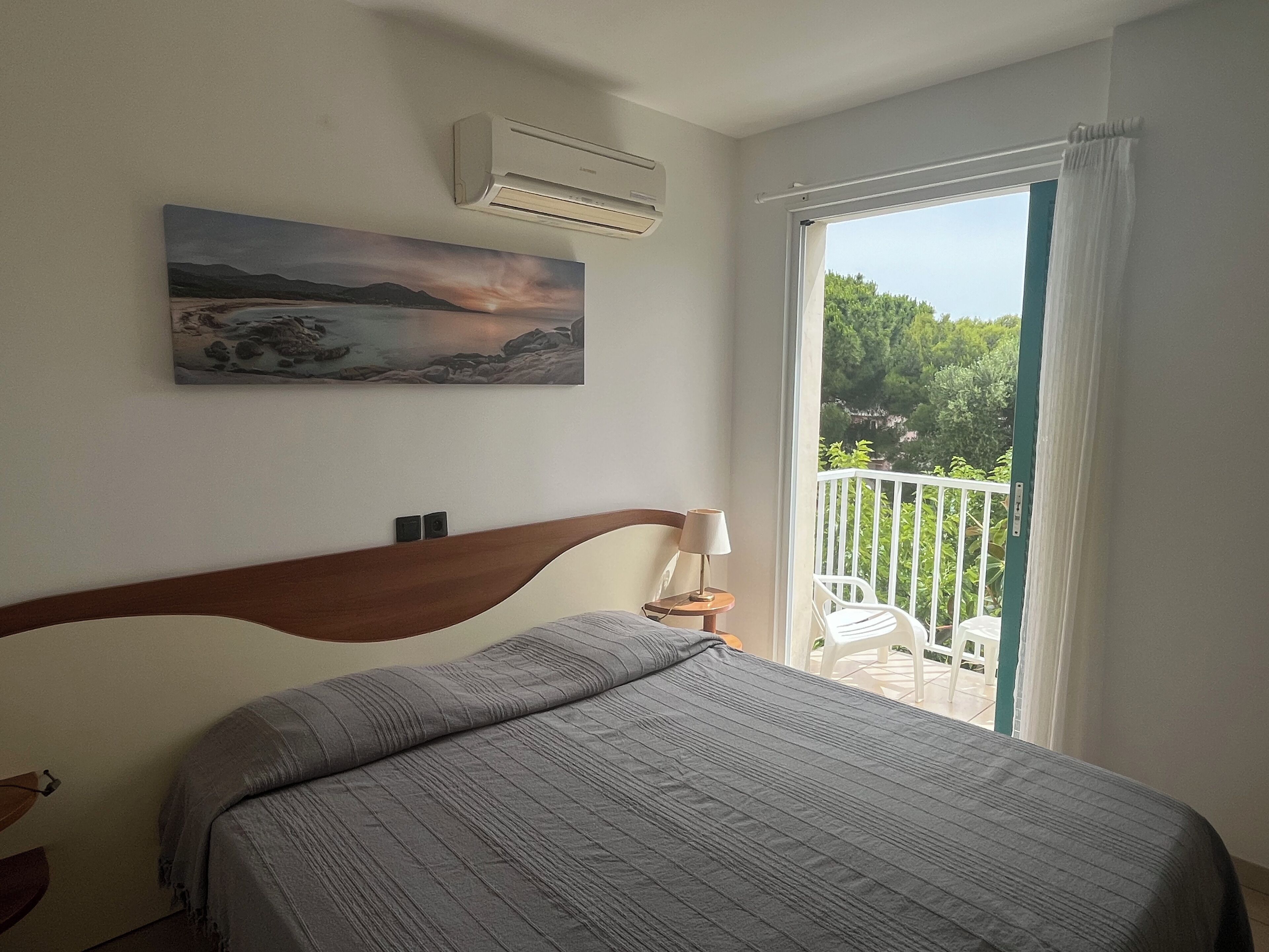 5 slaapkamers, een strijkplank/strijkijzer, gratis wifi, beddengoed