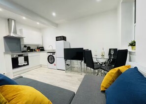 Apartment, City View | Living area