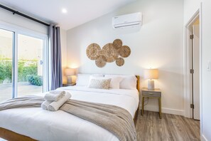 2 bedrooms, iron/ironing board, travel cot, free WiFi