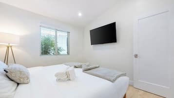 2 Schlafzimmer, Bügeleisen/Bügelbrett, Reisekinderbett, kostenloses WLAN