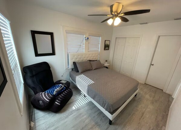 2 habitaciones, cuna de viaje, wifi gratis y ropa de cama 