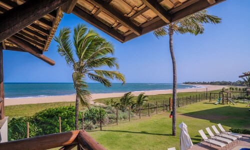 Apt. in a Seaside Condominium Itacimirim-ba Iab109