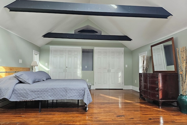 1 dormitorio, tabla de planchar con plancha, wifi gratis y ropa de cama