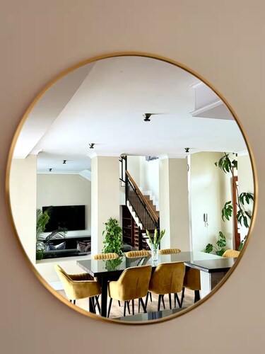 An amazing villa overlooking the golfcourse and only 5 minute walk to the beach.