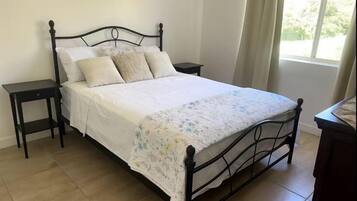 Deluxe Condo, Mountain View