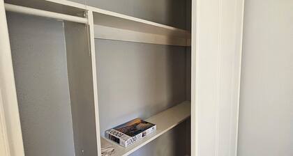 Fully Furnished 1-bedroom apartment in the medical district of charming Lufkin