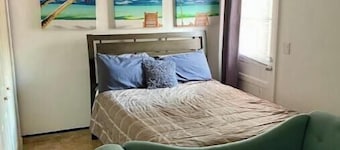 Cozy guesthouse!