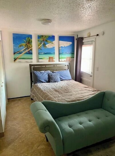 Cozy guesthouse!