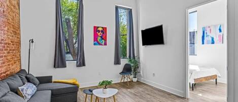 Televisio, työhuone