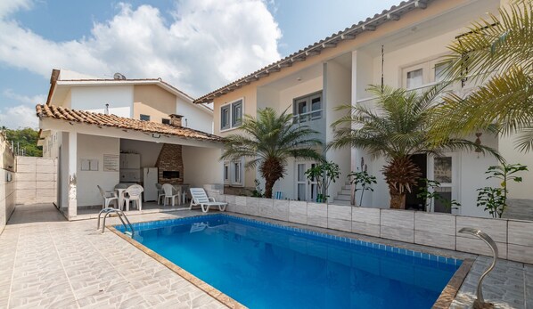 Piscina a l'aire lliure