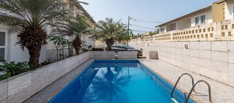 House With Pool and Barbecue Porto S. - BA Flo001