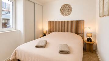 1 dormitorio, Internet, ropa de cama