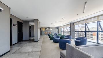 Apartamento básico | Saguão