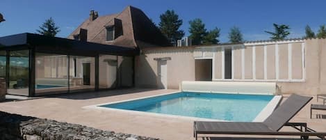 Opvarmet pool