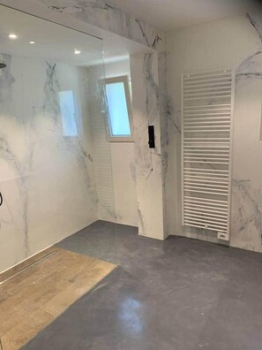 Interior - Le Rocal, close to Monbazillac in the shadow of Bergerac (Pomport)