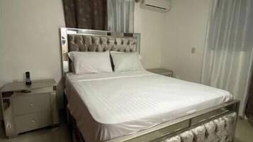 3 bedrooms, Internet, bed sheets