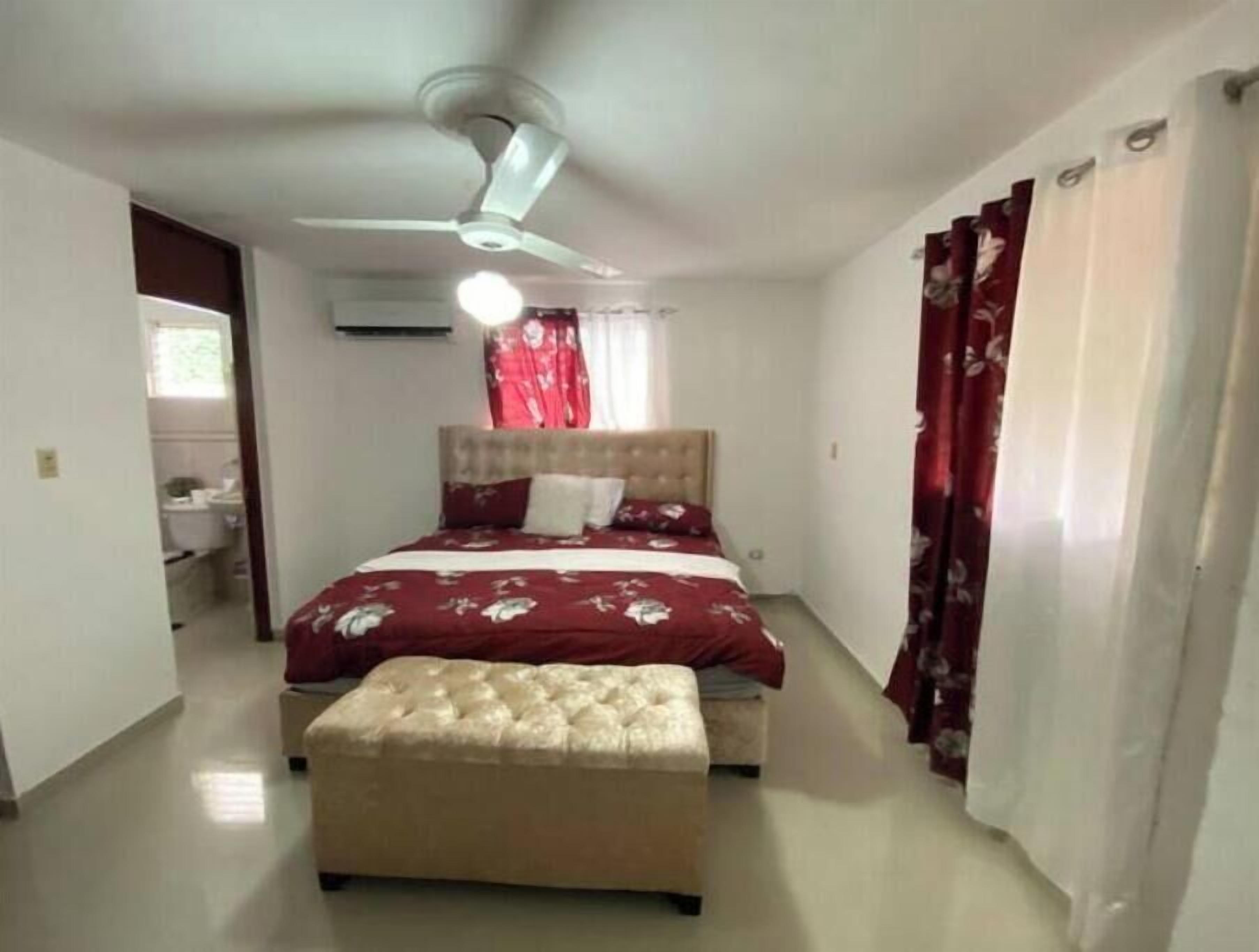 3 habitaciones, wifi gratis y ropa de cama 