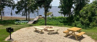 Lake Front Rental in Panama City with Kayak, EV Charger, & Dock - Dog Friendly