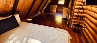 Winter Rental! 4-bedroom home in Lake Placid! Pet Friendly!