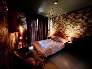 2 chambres, fer et planche à repasser, Wi-Fi, draps fournis