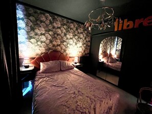 2 habitaciones, tabla de planchar con plancha, wifi y ropa de cama