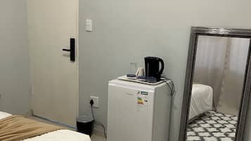 1 室のベッドルーム、アイロン / アイロン台、WiFi、ベッドシーツ