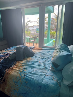 1 bedroom, desk, iron/ironing board, WiFi