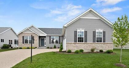 Family-Friendly Belleville Stay – 3 Bedrooms & Full AC Comfort