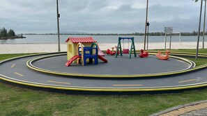 Children's area - Golden Lake (Arraial do Cabo)